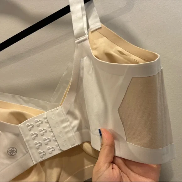Honeylove Crossover Bra in Sand Size 1X-L - Picture 8 of 12